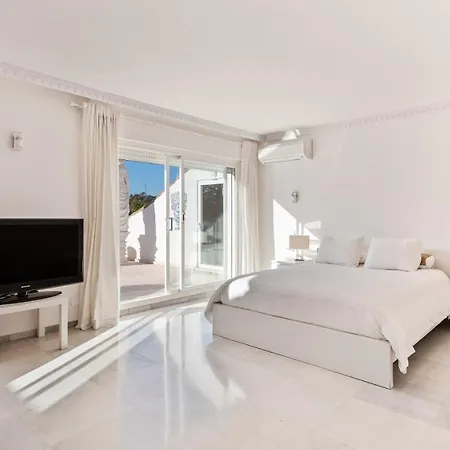 Villa 6 Bedrooms Luxury Camilla