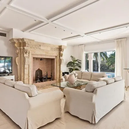 6 Bedrooms Luxury Camilla * Marbella